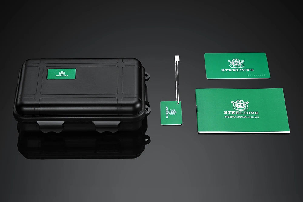 Superluminous Steel Bezel Wristwatch, Waterproof